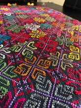 Load image into Gallery viewer, Handmade Embroidered Table Runner