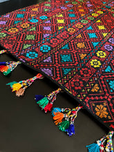 Load image into Gallery viewer, Handmade Embroidered Table Runner