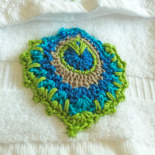 Load image into Gallery viewer, Feathers of Elegance: Set of 4 White Hand Towels with Hand Crochet Peacock Feather Design
