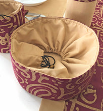 Load image into Gallery viewer, Verdant Elegance Green Bread Cover