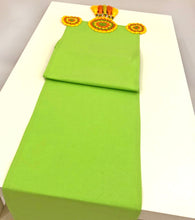 Load image into Gallery viewer, Green Oasis Tabel Runner