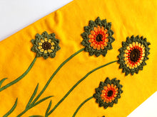 Load image into Gallery viewer, Crochet Sunflower Table Runner