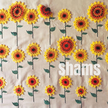 Load image into Gallery viewer, Sunflower-themed bed Runner with Handmade Crochet Flowers and Tassels
