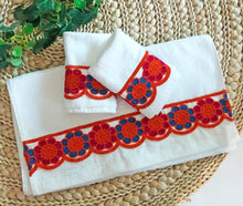 Load image into Gallery viewer, Timeless Floral Accents: Set of White Towel and Hand Towels featuring Embroidered Flowers in Red, Navy, and Orange
