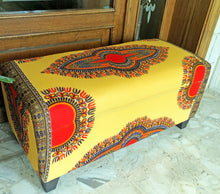 Load image into Gallery viewer, Exquisite Indian Theme Bench
