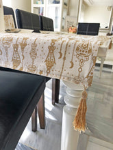 Load image into Gallery viewer, Elegance white latterns Table Runner dining table set
